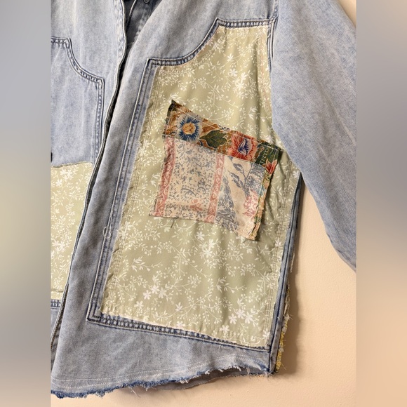 UPCYCLED Patchwork, hand embroidered Denim Jacket with Sunflower Design - Picture 6 of 6